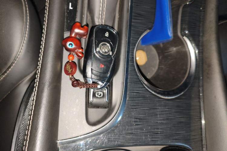Used Buick Envision 2015 20T Two-Wheel-Drive Elite Model Vehicle Key