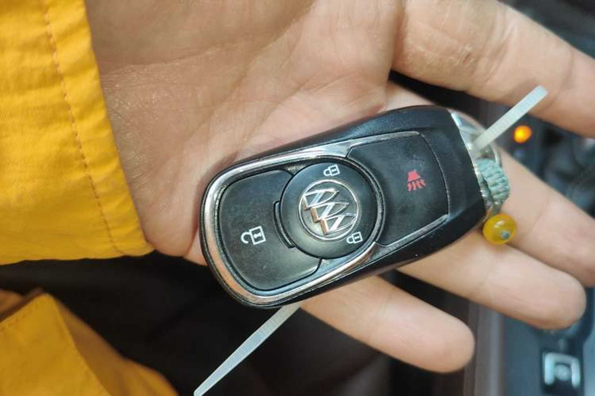 Used Buick Envision 2015 20T Two-Wheel-Drive Elite Model Vehicle Key