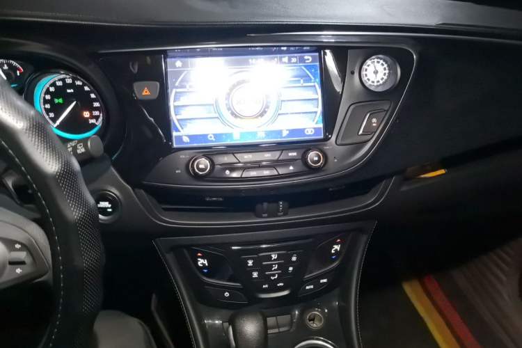 Used Buick Envision 2015 20T Two-Wheel-Drive Leading Model Audio And AC Panel