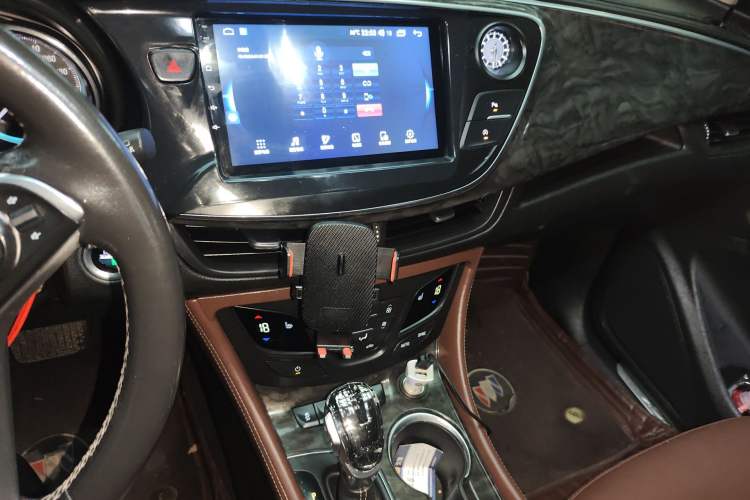 Used Buick Envision 2015 20T Two-Wheel-Drive Elite Model Audio And AC Panel