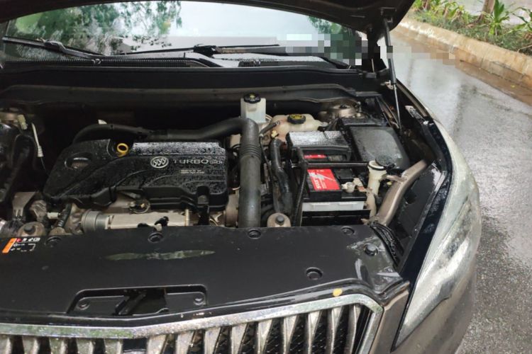 Used Buick Envision 2015 20T Two-Wheel-Drive Elite Model Engine Bay Left