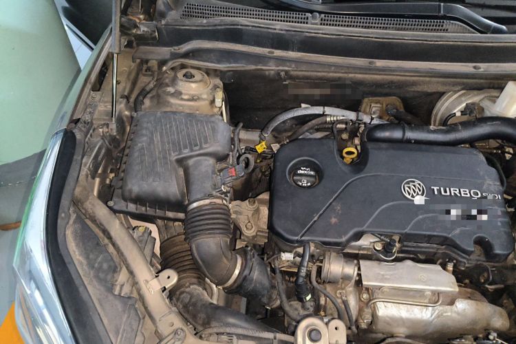 Used Buick Envision 2015 20T Two-Wheel-Drive Leading Model Engine Bay Right