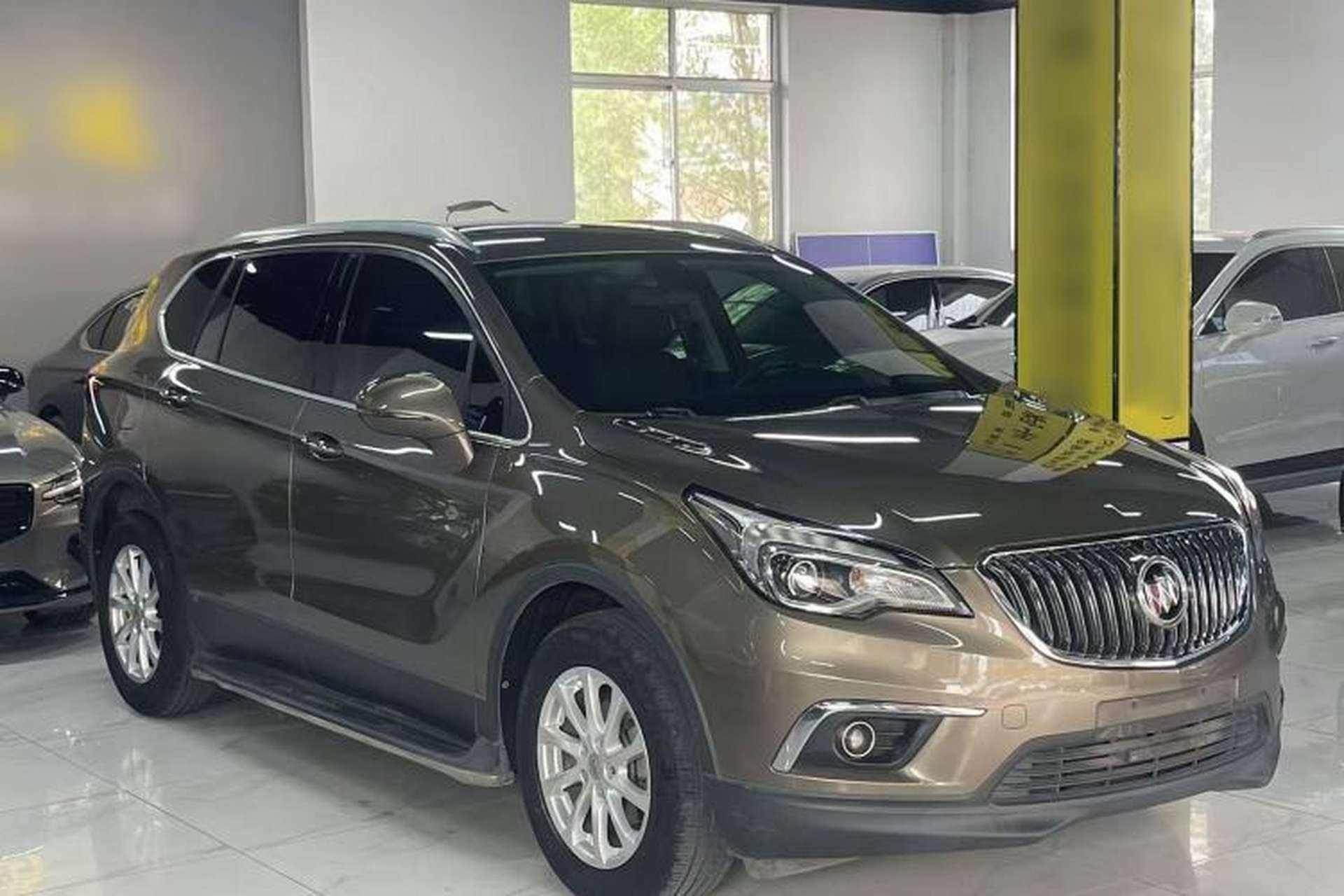 Used Buick Envision 2015 20T Two-Wheel-Drive Elite Model Exterior 2