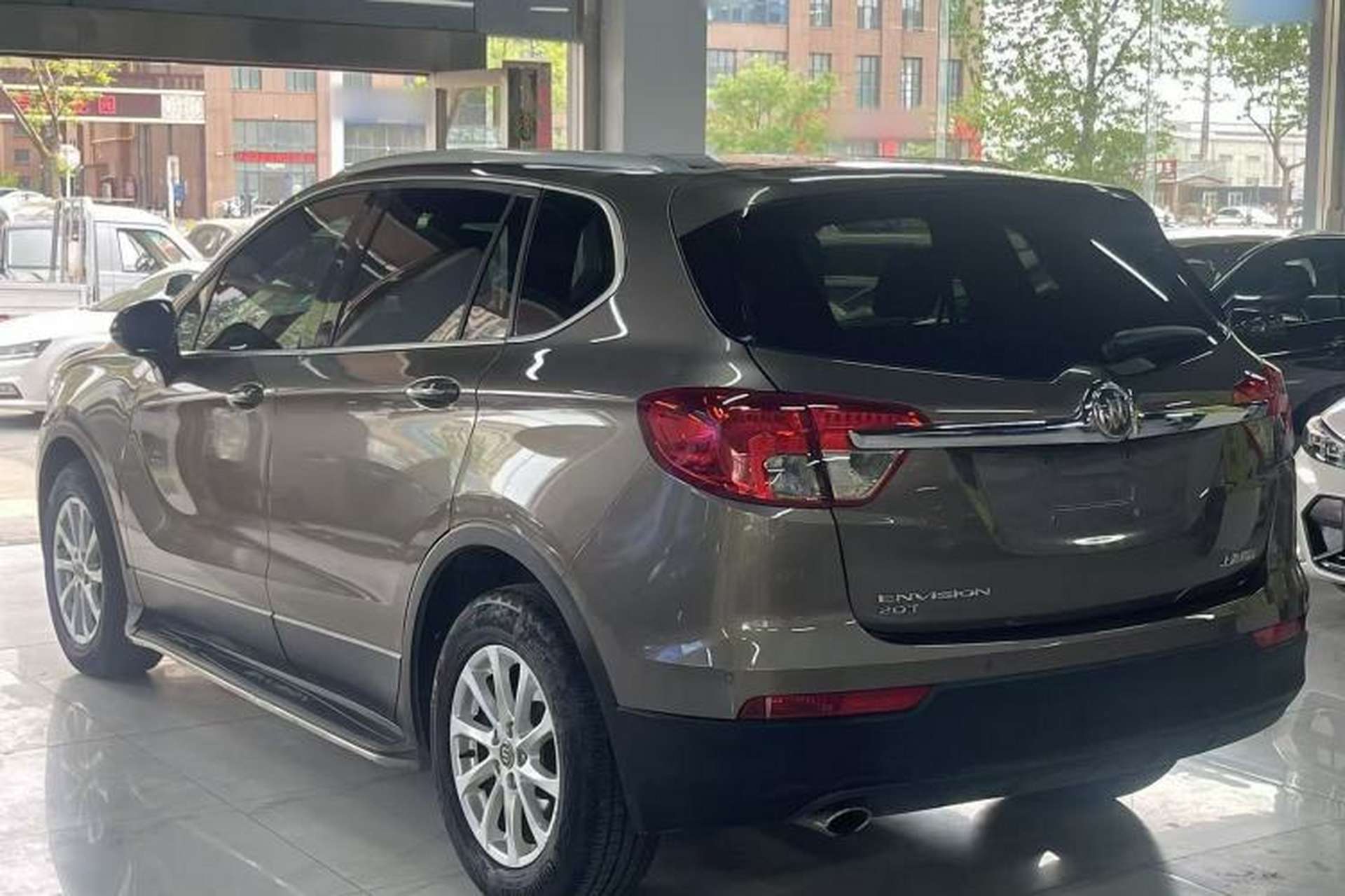Used Buick Envision 2015 20T Two-Wheel-Drive Elite Model Exterior 4