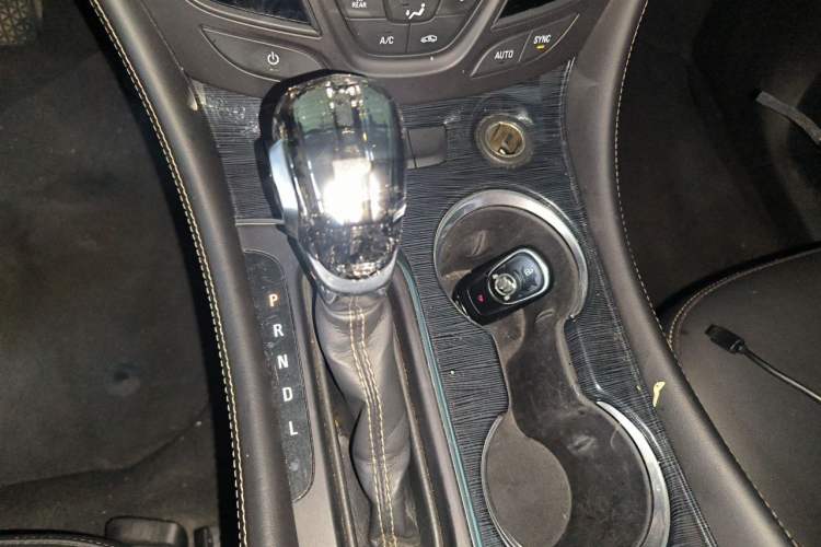 Used Buick Envision 2015 20T Two-Wheel-Drive Leading Model Gear Lever