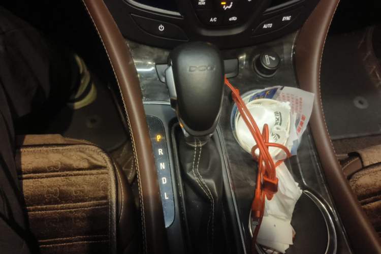 Used Buick Envision 2015 20T Two-Wheel-Drive Elite Model Gear Lever