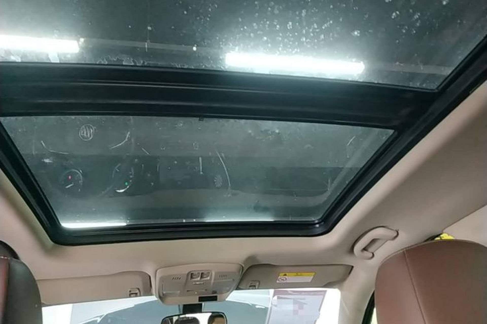 Used Buick Envision 2015 20T Two-Wheel-Drive Elite Model Headliner