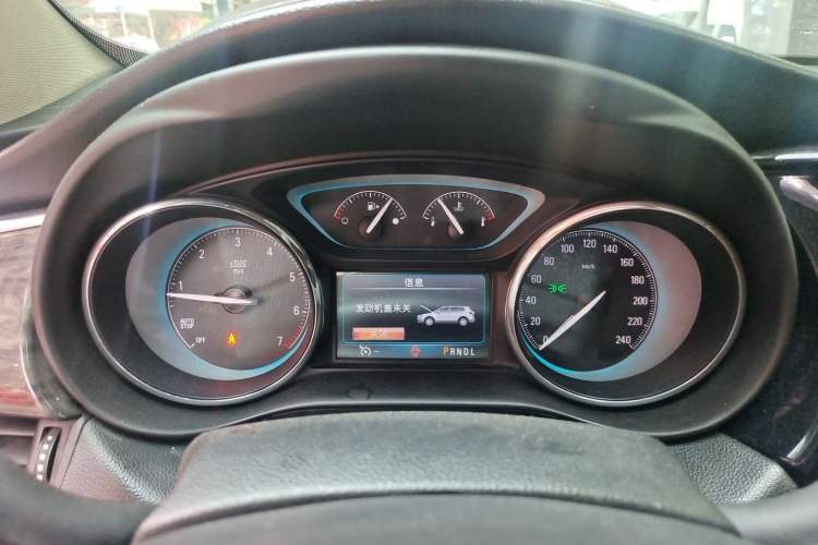Used Buick Envision 2015 20T Two-Wheel-Drive Elite Model Instrument Cluster