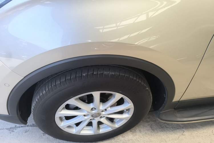 Used Buick Envision 2015 20T Four-Wheel Drive Luxury Model Left Front Wheel Hub