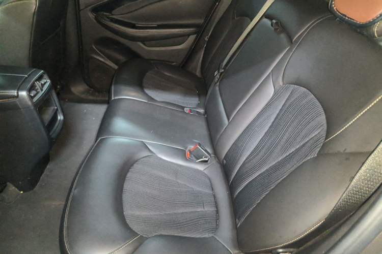Used Buick Envision 2015 20T Two-Wheel-Drive Leading Model Left Rear Seat