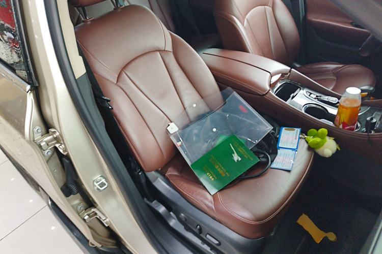 Used Buick Envision 2015 20T Four-Wheel Drive Luxury Model Right Front Seat