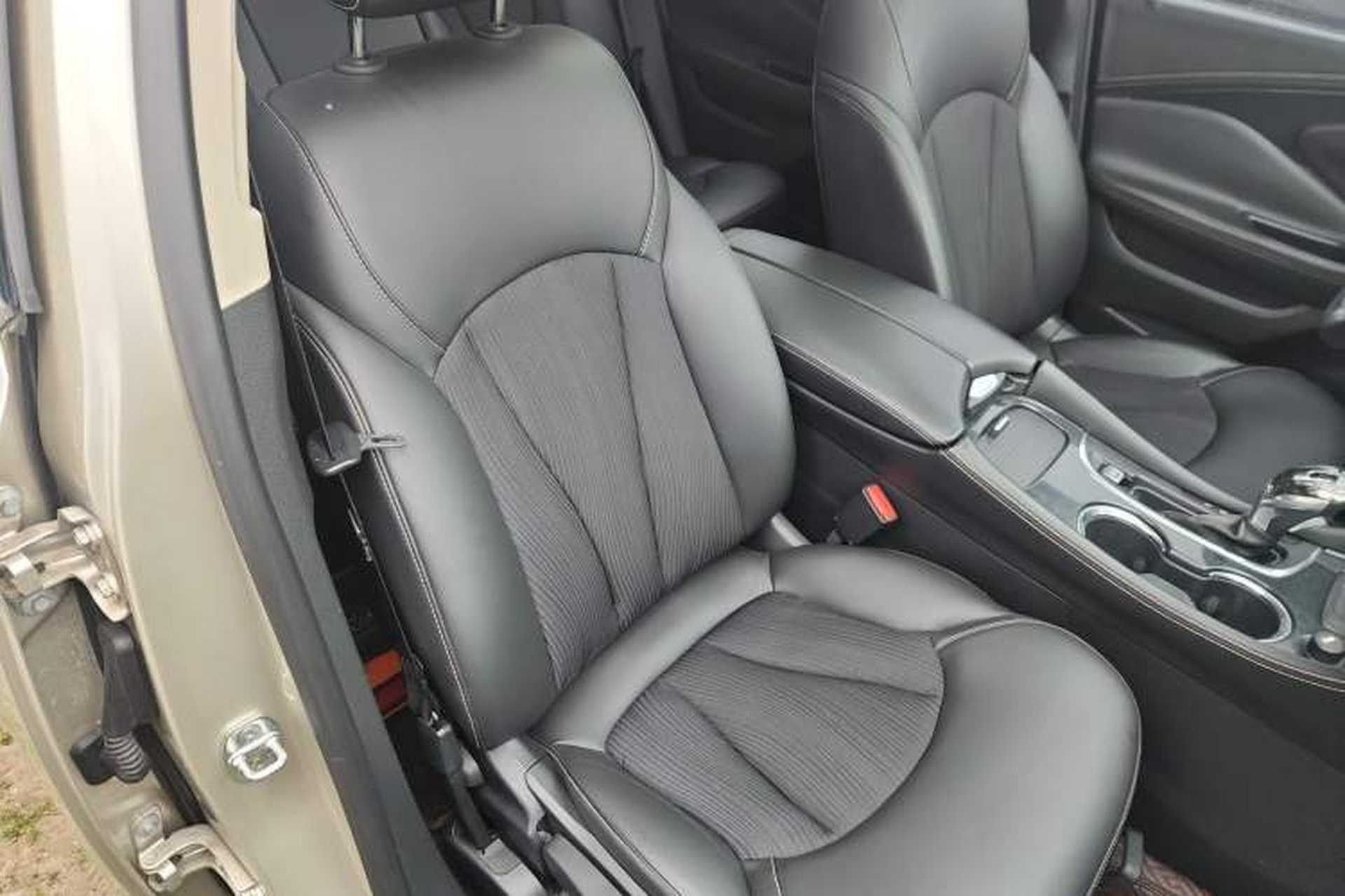 Used Buick Envision 2015 20T Two-Wheel-Drive Leading Model Right Front Seat