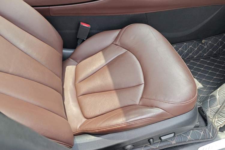 Used Buick Envision 2015 20T Four-Wheel Drive Luxury Model Right Front Seat