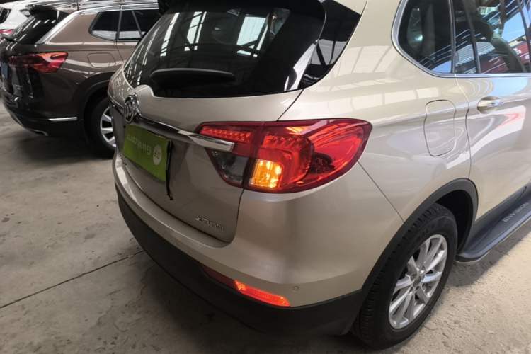 Used Buick Envision 2015 20T Four-Wheel Drive Luxury Model Right Rear Taillight