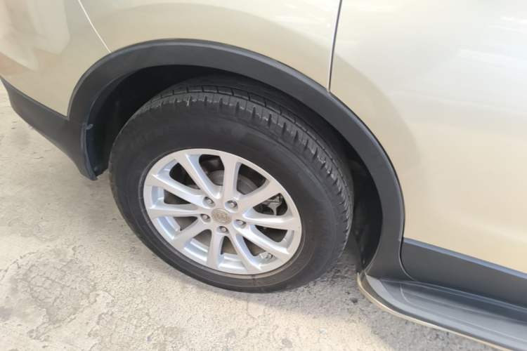 Used Buick Envision 2015 20T Four-Wheel Drive Luxury Model Right Rear Wheel Hub