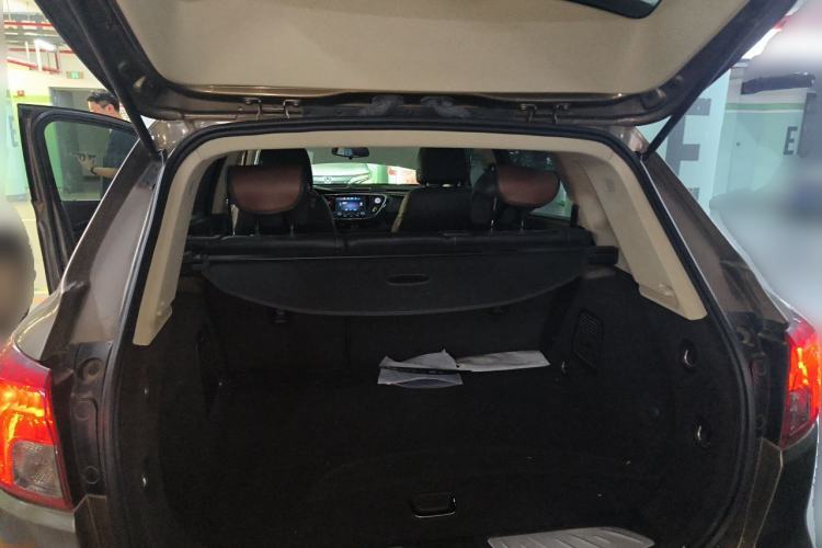 Used Buick Envision 2015 20T Two-Wheel-Drive Leading Model Trunk