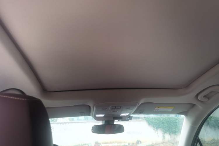 Used Buick Envision 2015 20T Two-Wheel-Drive Elite Model Headliner