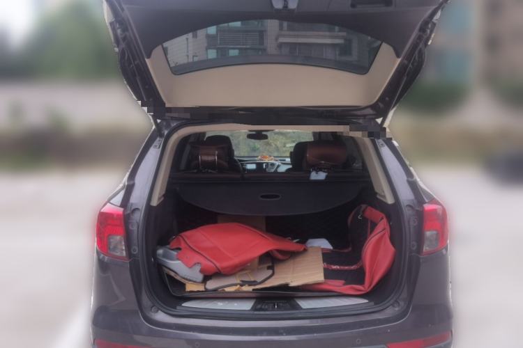 Used Buick Envision 2015 20T Two-Wheel-Drive Elite Model Trunk