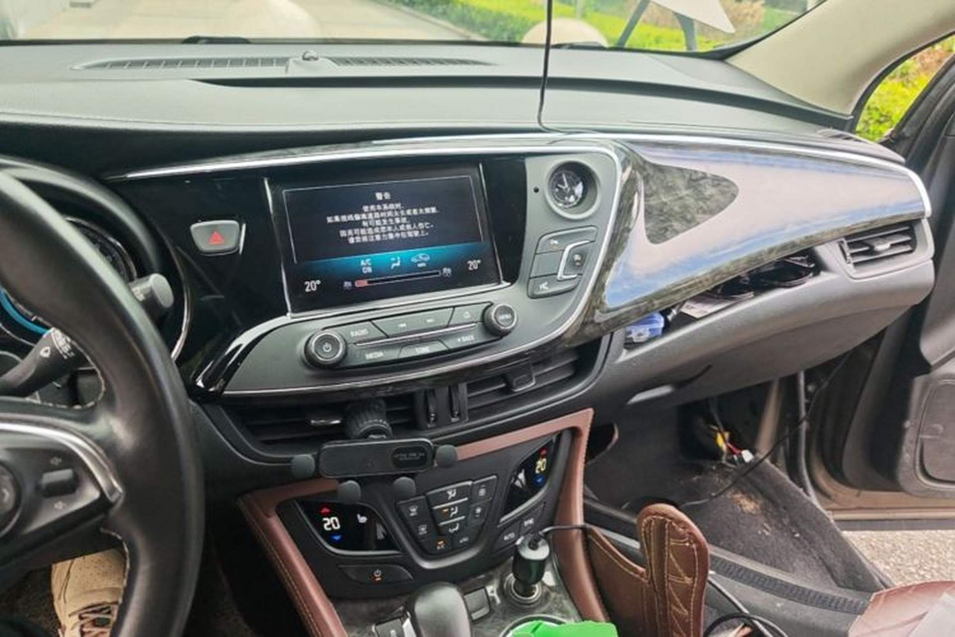 Used Buick Envision 2015 20T Four-Wheel Drive Luxury Model Audio And AC Panel