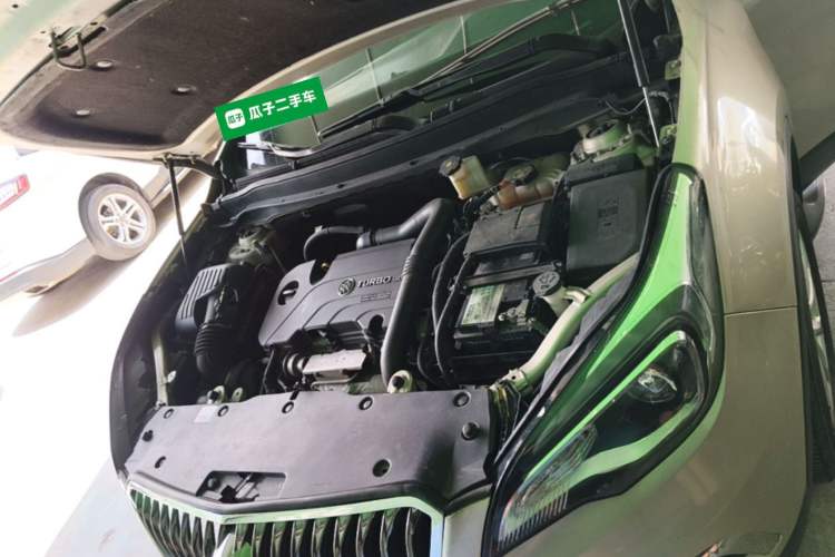 Used Buick Envision 2015 20T Four-Wheel Drive Elite Model Engine Bay