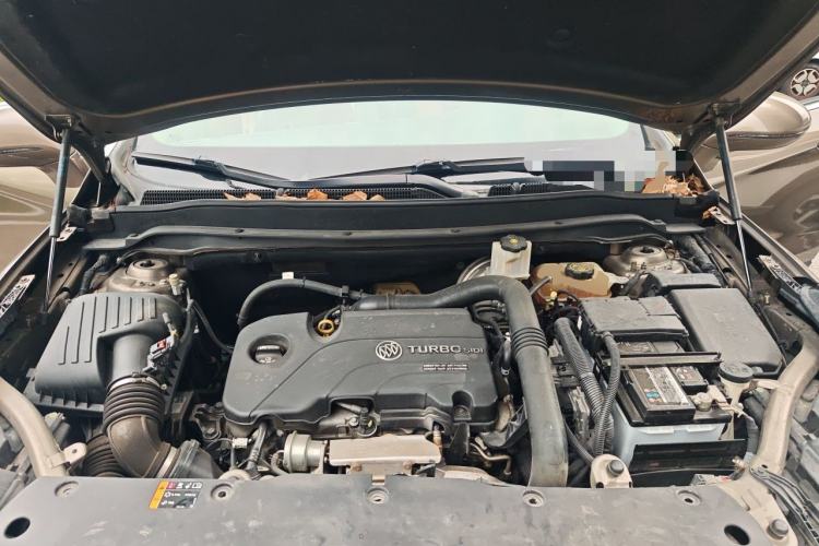 Used Buick Envision 2015 20T Four-Wheel Drive Luxury Model Engine Bay