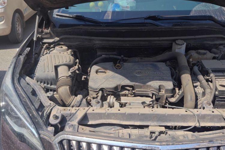 Used Buick Envision 2015 20T Four-Wheel Drive Luxury Model Engine Bay Right