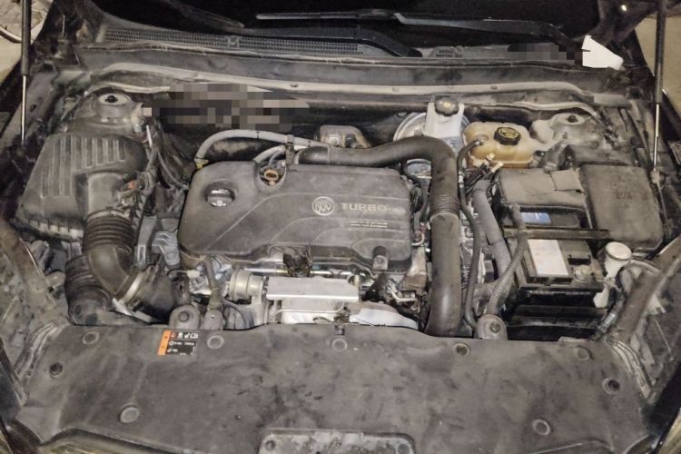 Used Buick Envision 2015 20T Two-Wheel-Drive Elite Model Engine Bay