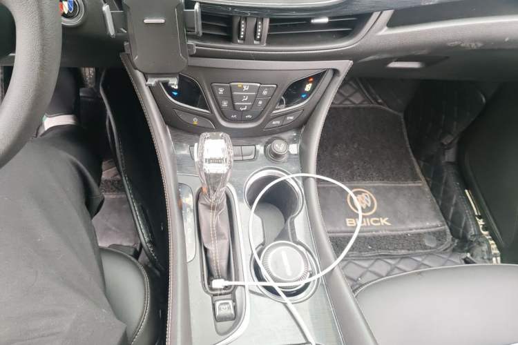 Used Buick Envision 2015 20T Two-Wheel-Drive Elite Model Gear Lever