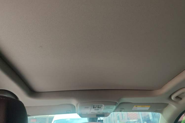Used Buick Envision 2015 20T Two-Wheel-Drive Elite Model Headliner