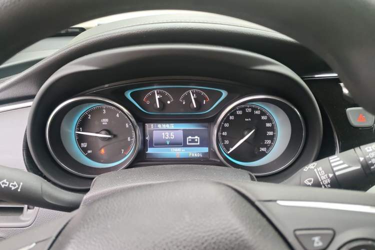Used Buick Envision 2015 20T Two-Wheel-Drive Elite Model Instrument Cluster