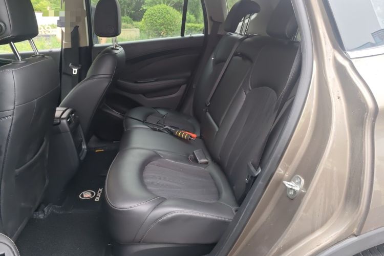 Used Buick Envision 2015 20T Two-Wheel-Drive Elite Model Left Rear Seat