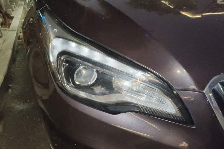 Used Buick Envision 2015 20T Two-Wheel-Drive Elite Model Right Front Headlight