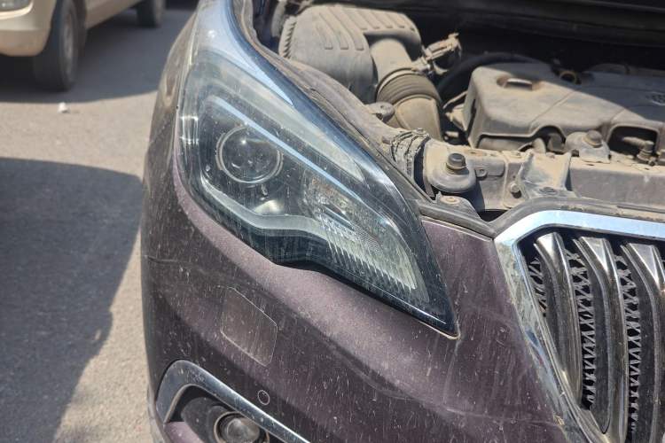 Used Buick Envision 2015 20T Four-Wheel Drive Luxury Model Right Front Headlight