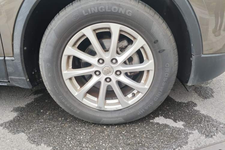 Used Buick Envision 2015 20T Two-Wheel-Drive Elite Model Right Front Wheel Hub