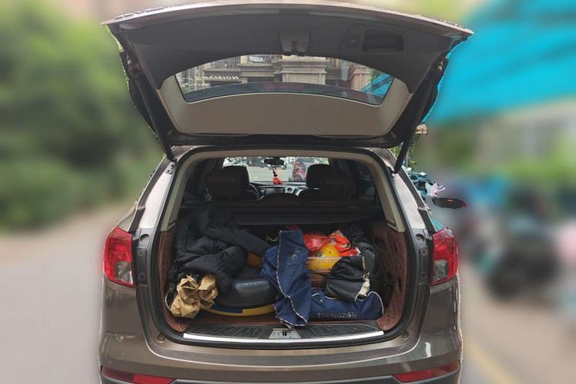 Used Buick Envision 2015 20T Four-Wheel Drive Luxury Model Trunk