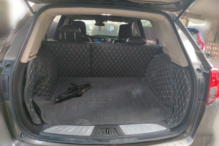 Used Buick Envision 2015 20T Two-Wheel-Drive Elite Model Trunk