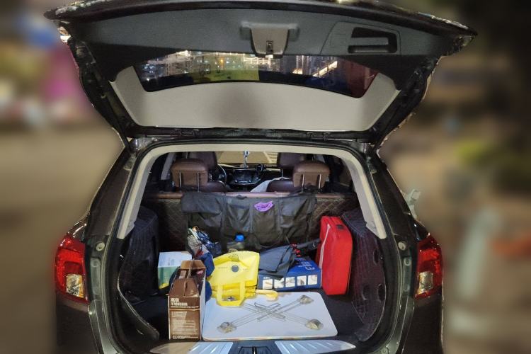 Used Buick Envision 2015 20T Two-Wheel-Drive Elite Model Trunk