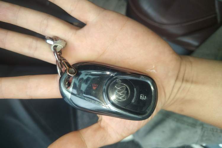 Used Buick Envision 2015 20T Two-Wheel-Drive Elite Model Vehicle Key