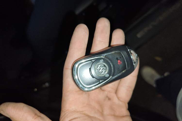 Used Buick Envision 2015 20T Two-Wheel-Drive Elite Model Vehicle Key