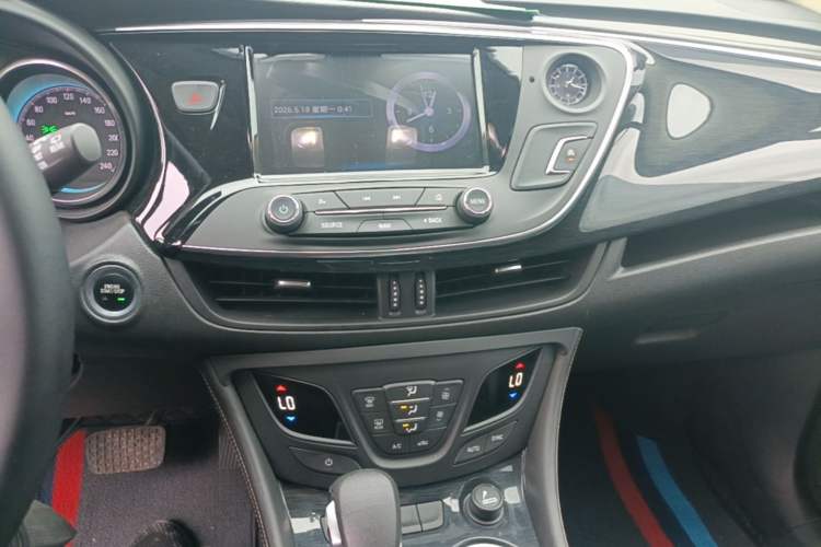 Used Buick Envision 2015 20T Two-Wheel-Drive Leading Model Audio And AC Panel