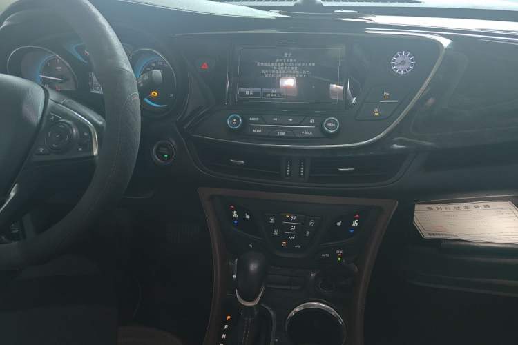 Used Buick Envision 2015 20T Two-Wheel-Drive Leading Model Audio And AC Panel