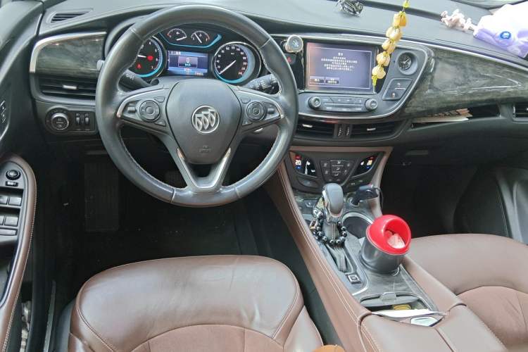 Used Buick Envision 2015 20T Two-Wheel-Drive Elite Model Center Console