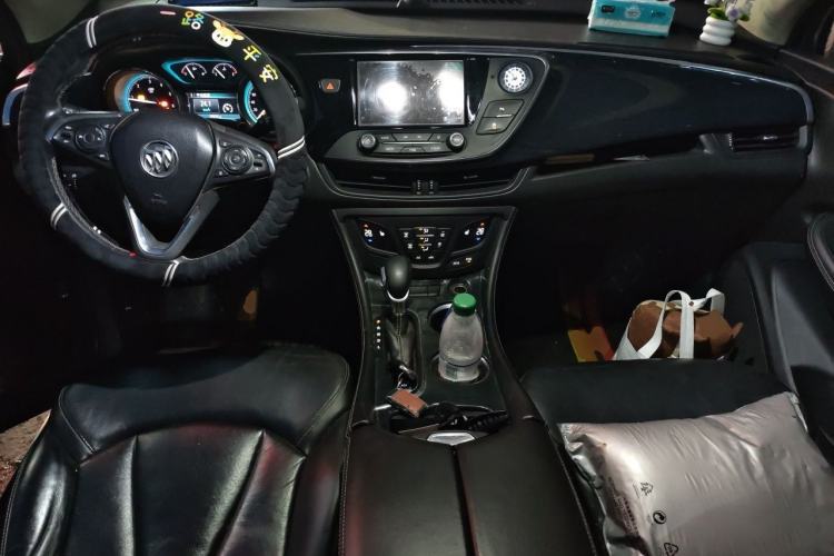 Used Buick Envision 2015 20T Two-Wheel-Drive Elite Model Center Console