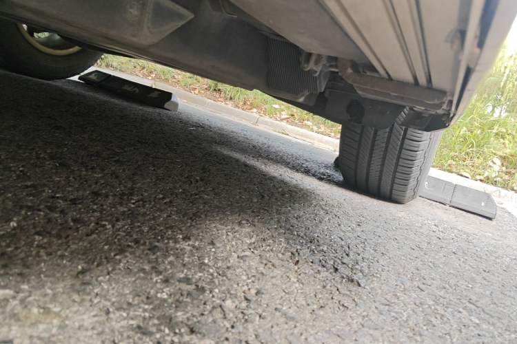 Used Buick Envision 2015 20T Two-Wheel-Drive Elite Model Chassis Rear Left