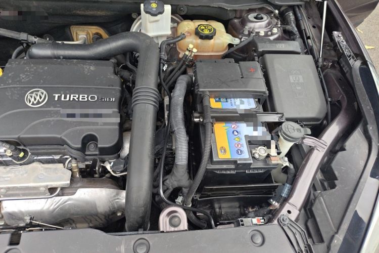 Used Buick Envision 2015 20T Two-Wheel-Drive Elite Model Engine Bay Left