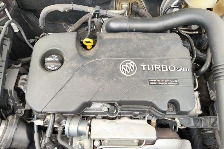 Used Buick Envision 2015 20T Two-Wheel-Drive Leading Model Engine Bay