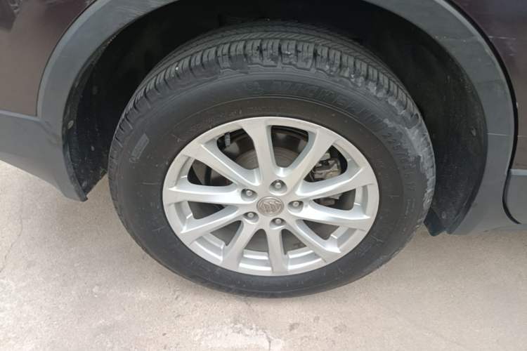 Used Buick Envision 2015 20T Two-Wheel-Drive Leading Model Exterior 5