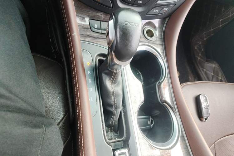 Used Buick Envision 2015 20T Two-Wheel-Drive Elite Model Gear Lever