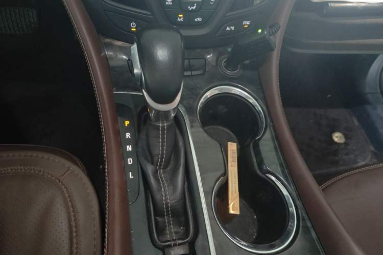 Used Buick Envision 2015 20T Two-Wheel-Drive Leading Model Gear Lever