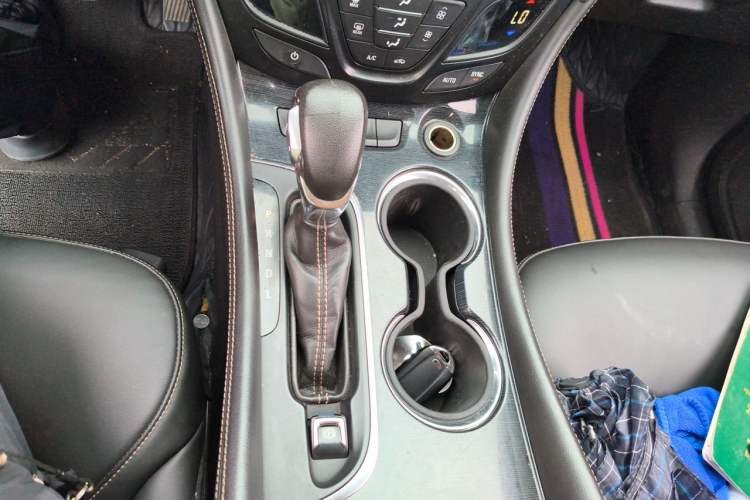 Used Buick Envision 2015 20T Two-Wheel-Drive Leading Model Gear Lever